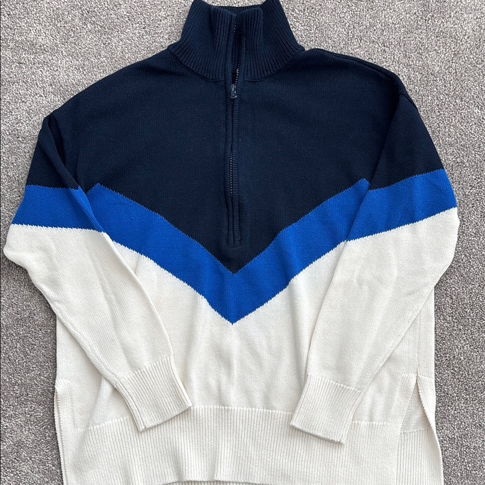 Lou & Grey Blue Zip Up Sweater with Chevron Design NWOT in perfect condition